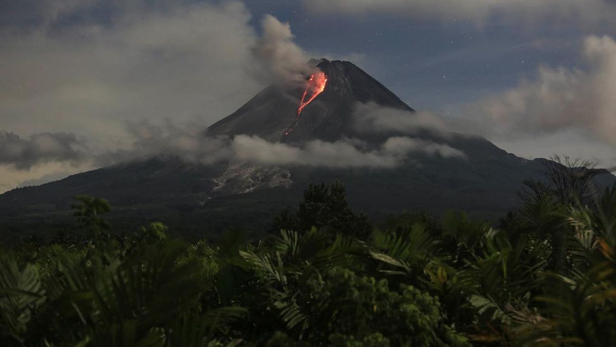 Sejarah Gunung Merapi: Keajaiban Vulkanik dan Dampaknya pada Masyarakat